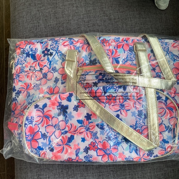 Lilly Pulitzer Insulated Beach Tote Bag - Picture 6 of 6